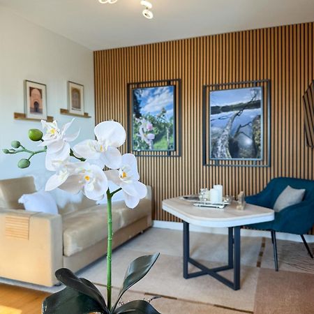 Apartment Wohlfuehlplatzl - Urgemuetlich & Ruhig Vogtareuth Eksteriør bilde