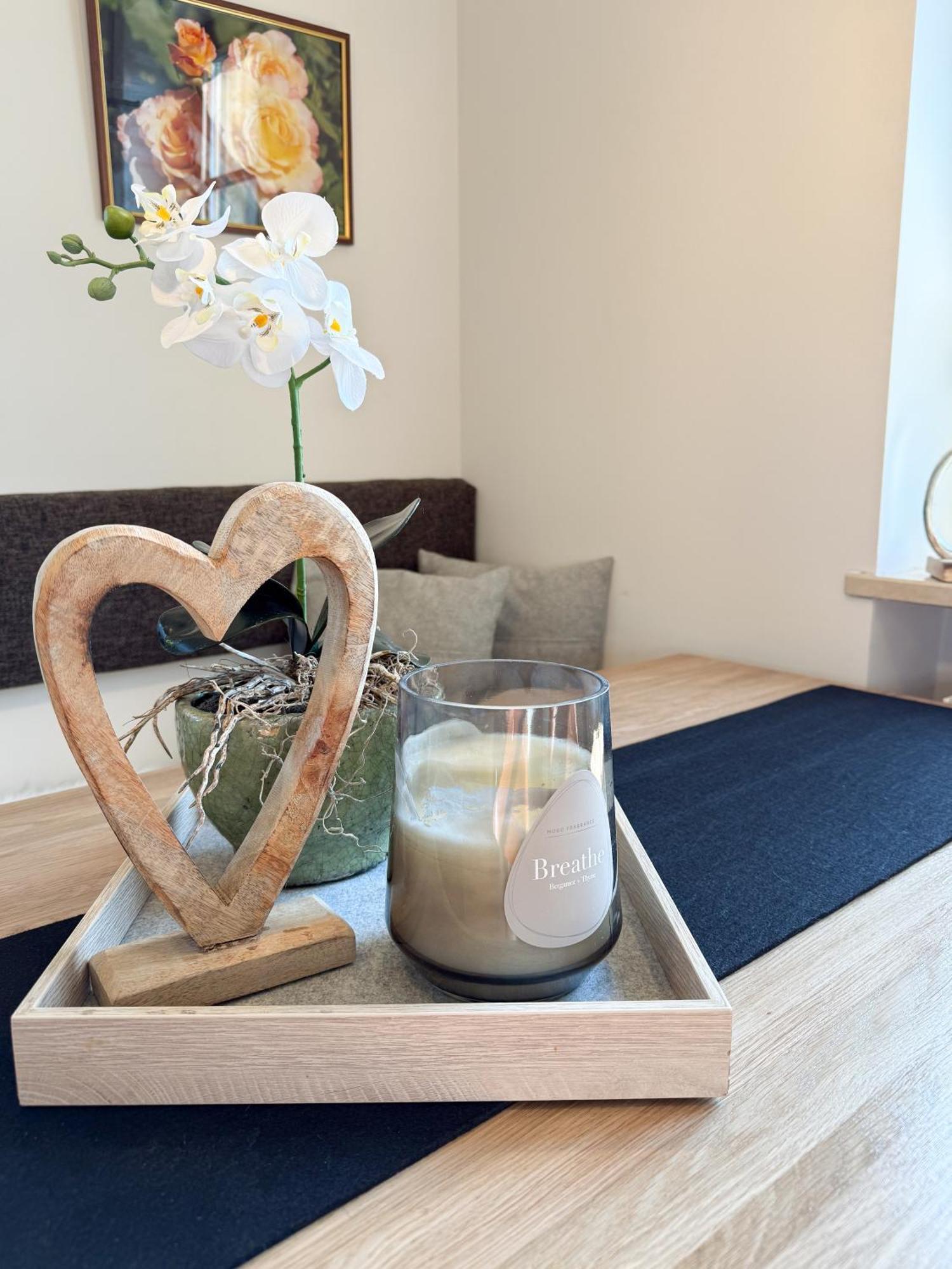 Apartment Wohlfuehlplatzl - Urgemuetlich & Ruhig Vogtareuth Eksteriør bilde